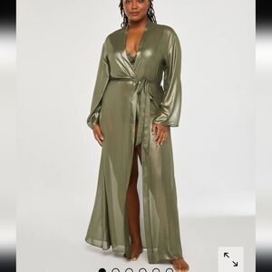 Savage × Fenty Going Platinum Long Road